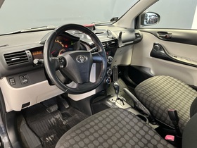 Toyota iQ vaihtoauto