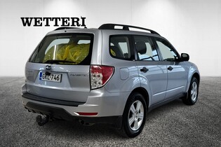 Subaru Forester vaihtoauto