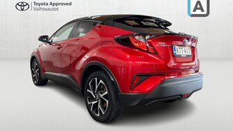 Toyota C-HR vaihtoauto