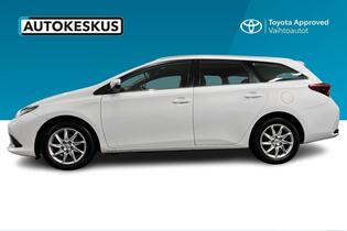 Toyota Auris vaihtoauto
