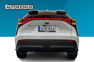 Toyota bZ4X vaihtoauto