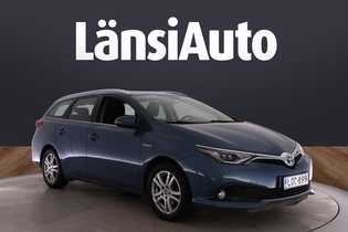 Toyota Auris vaihtoauto