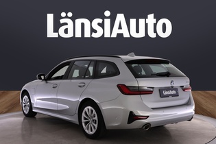 BMW 330 vaihtoauto