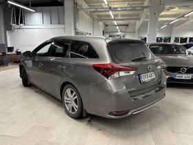 Toyota Auris vaihtoauto