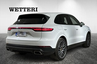 Porsche Cayenne vaihtoauto