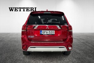 Mitsubishi Outlander PHEV vaihtoauto
