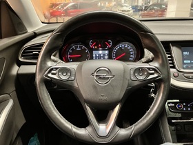 Opel Grandland X vaihtoauto