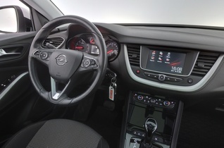 Opel Grandland X vaihtoauto