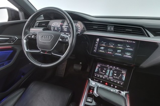 Audi e-tron vaihtoauto