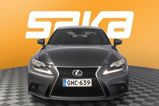 Lexus IS vaihtoauto