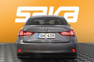 Lexus IS vaihtoauto