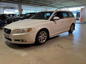 Volvo V70 vaihtoauto