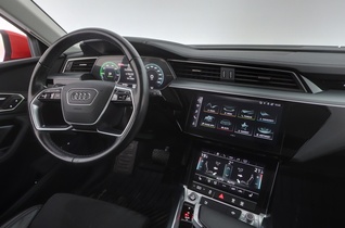 Audi Q8 e-tron vaihtoauto