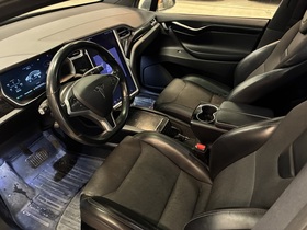 Tesla Model X vaihtoauto