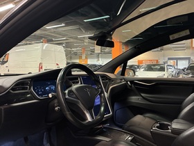 Tesla Model X vaihtoauto