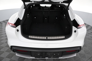 Porsche Taycan vaihtoauto