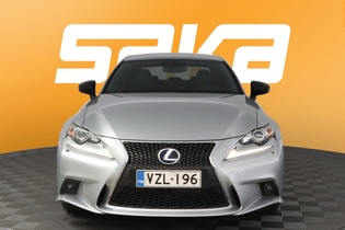 Lexus IS vaihtoauto