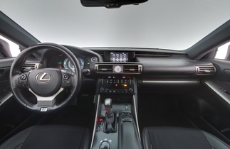 Lexus IS vaihtoauto