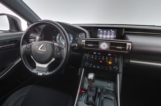 Lexus IS vaihtoauto