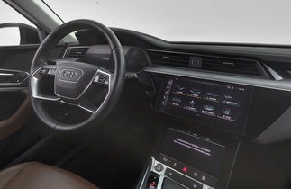 Audi Q8 e-tron vaihtoauto