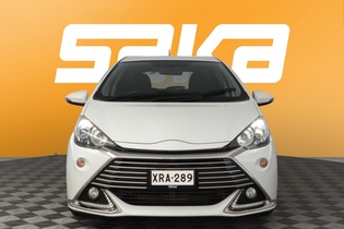 Toyota Aqua vaihtoauto