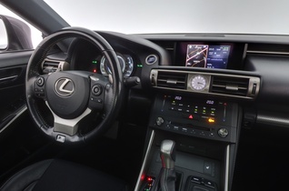 Lexus IS vaihtoauto