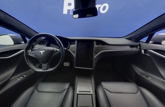 Tesla Model S vaihtoauto