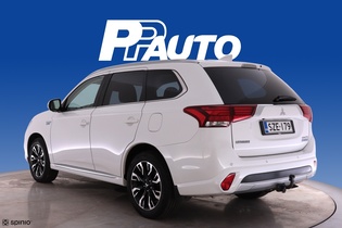 Mitsubishi Outlander PHEV vaihtoauto