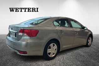 Toyota Avensis vaihtoauto