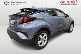 Toyota C-HR vaihtoauto