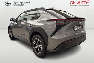 Toyota bZ4X vaihtoauto