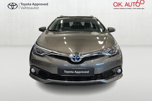 Toyota Auris vaihtoauto