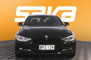 BMW 320 vaihtoauto
