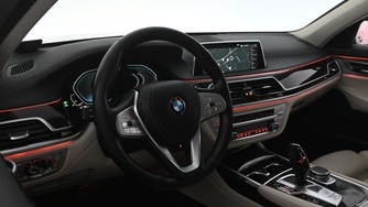 BMW 745 vaihtoauto