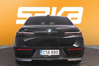BMW i7 vaihtoauto