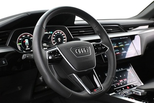 Audi Q8 e-tron vaihtoauto