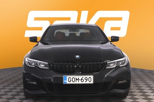 BMW 330 vaihtoauto