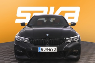 BMW 330 vaihtoauto