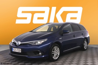 Toyota Auris vaihtoauto