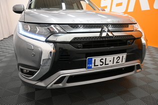 Mitsubishi Outlander PHEV vaihtoauto