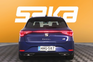 SEAT Leon Sportstourer vaihtoauto