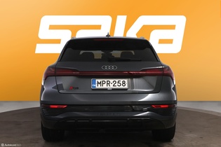 Audi Q8 e-tron vaihtoauto