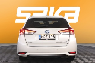 Toyota Auris vaihtoauto