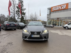 Lexus IS vaihtoauto
