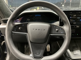 Tesla Model S vaihtoauto