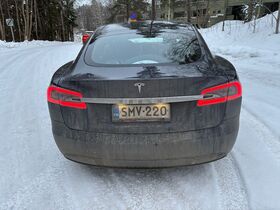 Tesla Model S vaihtoauto