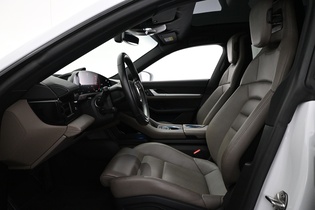 Porsche Taycan vaihtoauto