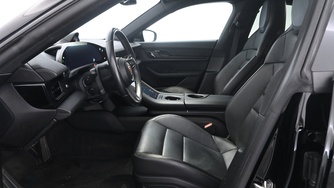 Porsche Taycan vaihtoauto