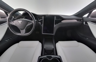 Tesla Model S vaihtoauto