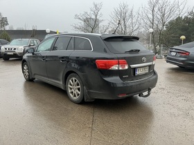 Toyota Avensis vaihtoauto